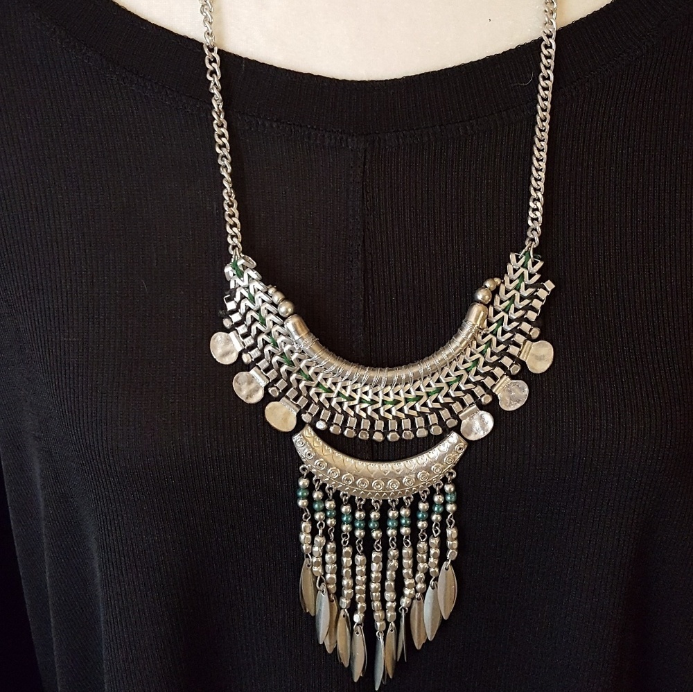 🆕 Large Silver Statement Necklace‎